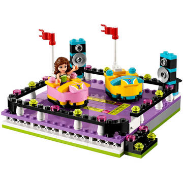LEGO Masinutele din parcul de distractii (41133)