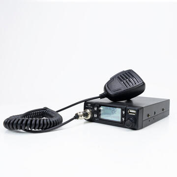 Statie radio Pachet Statie radio CB PNI Escort HP 9700 USB si Antena CB PNI Extra 48 cu baza magnetica