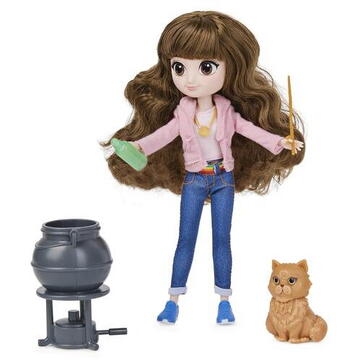 Spin Master Wizarding World Harry Potter, 8-inch Brilliant Hermione Granger Doll Gift Set with 5 Accessories and 2 Outfits, Kids Toys for Ages 5 and up