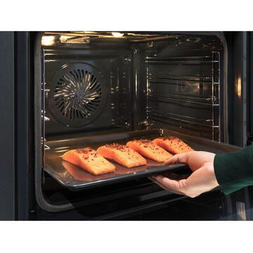 Cuptor Electrolux EOB 7S31Z Oven
