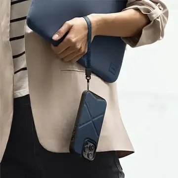 Husa Uniq case Transforma iPhone 14 Plus 6.7" Magclick Charging blue/electric blue