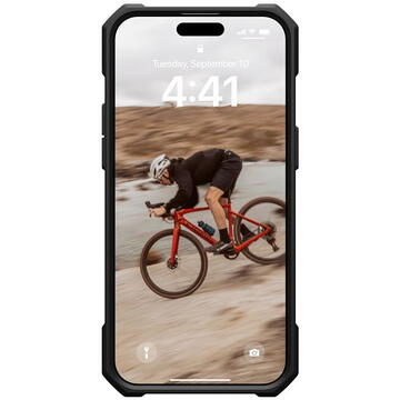 Husa UAG Husa Essential Armor Magsafe iPhone 15 Pro Max Black